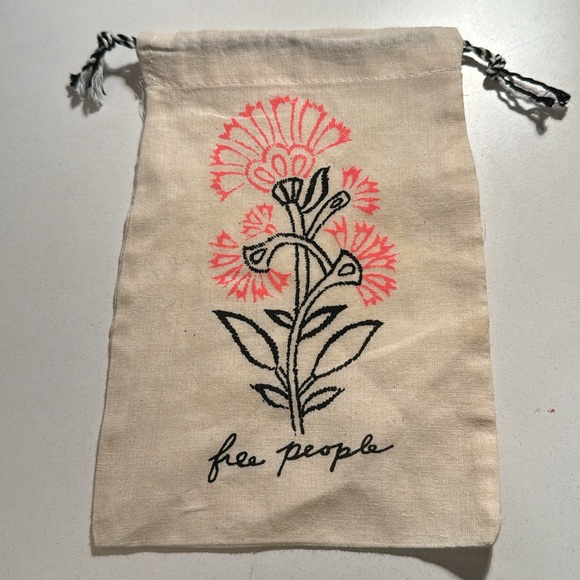 FREE PEOPLE green stone ring| size 7 | NWOT | beautiful great statement piece! - Picture 6 of 6